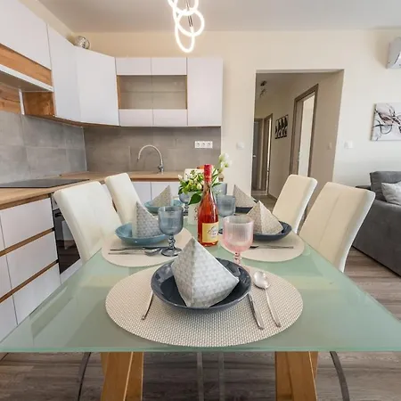 Apartment Azure