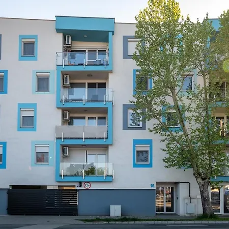 Apartment Azure